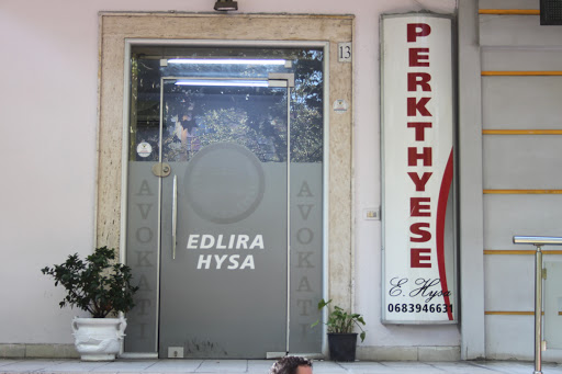 Avokat Emigracioni / Perkthyes Ligjor - Edlira Hysa - Avokat ne Tirane